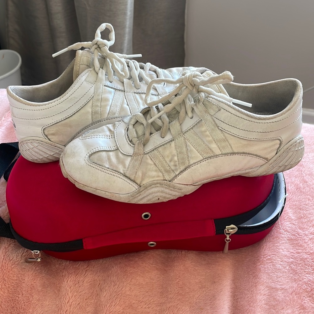 NFinity Cheer Shoes